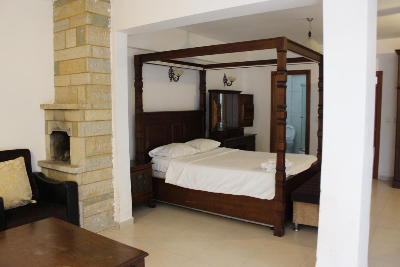טקירדג Hotel Ennis Inn מראה חיצוני תמונה
